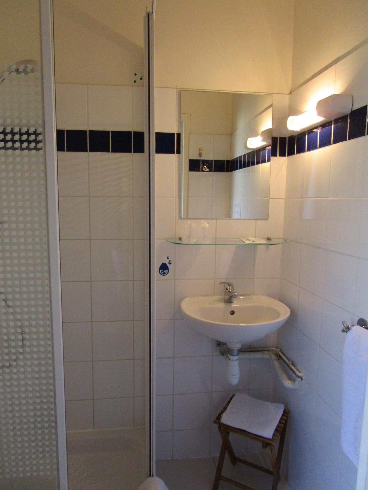 Hotel Des Poetes Avec Parking Sur Reservation Beziers Luaran gambar