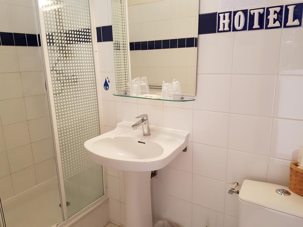 Hotel Des Poetes Avec Parking Sur Reservation Beziers Luaran gambar