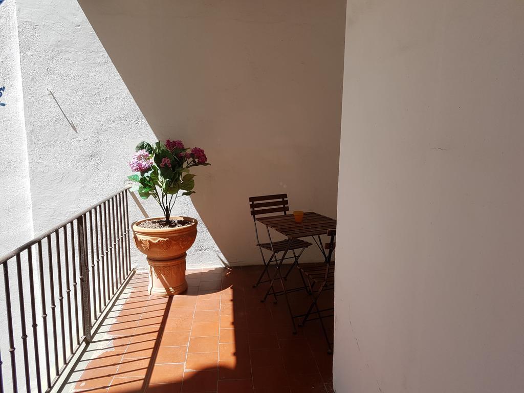 Hotel Des Poetes Avec Parking Sur Reservation Beziers Luaran gambar
